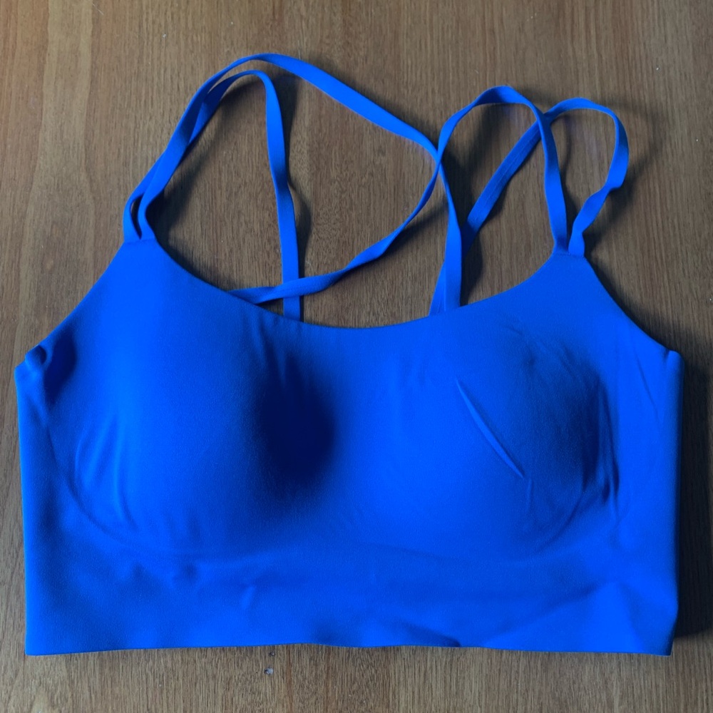 Offline by Aerie “Hold Me Up” Spirts Bra